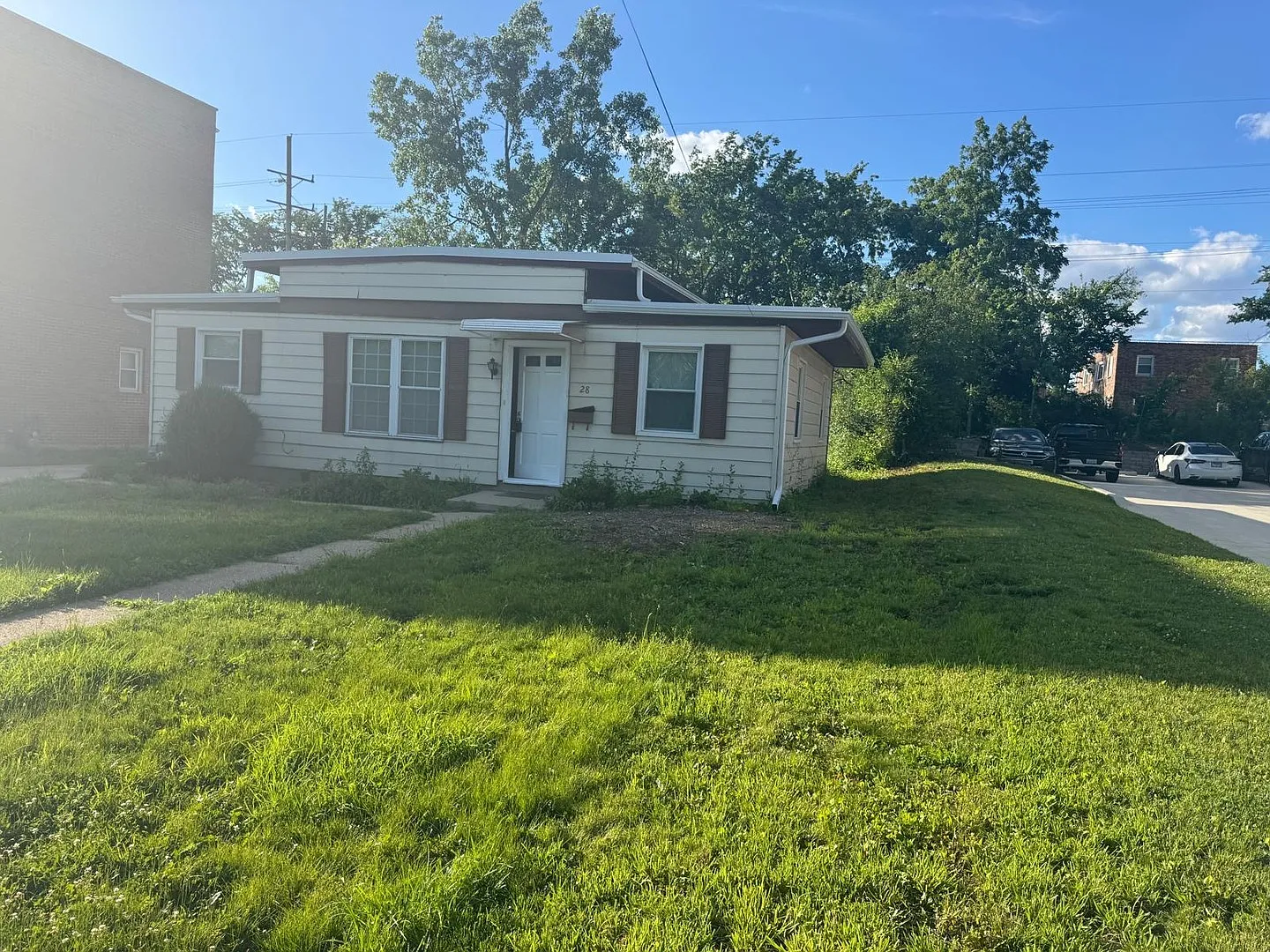 2 bed, 858 sqft, $2,250 — Photo 2