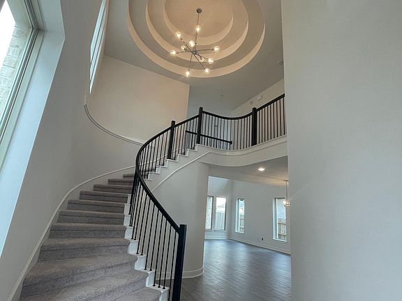 3rd image of 7211 Winding Aster Way