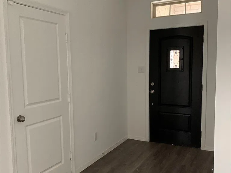 4932 Twin Summit Dr — Photo 7