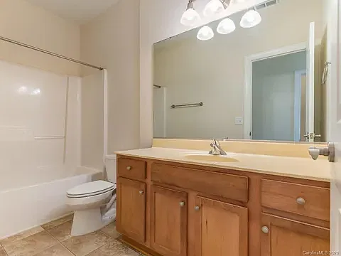 2 bed, 1222 sqft, $975 — Photo 1