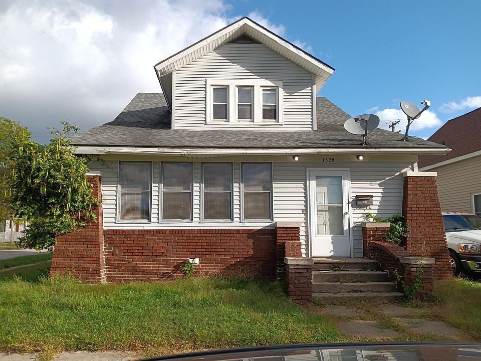 1st image of 1529 W Indiana Ave #A