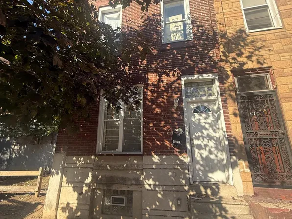 1741 Edgley St, Philadelphia, PA 19121