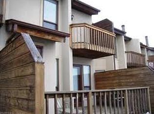 67 Waters Edge Cir, Hampton, VA 23669