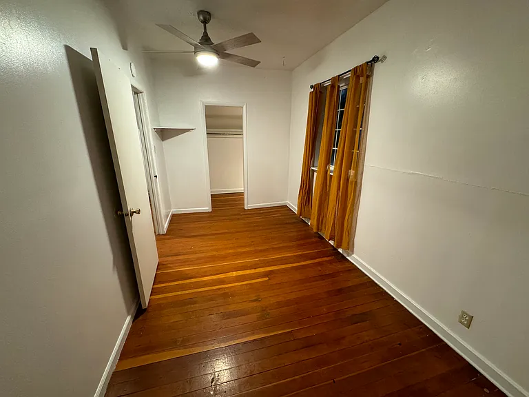654 1/2 N 100 E — Photo 11