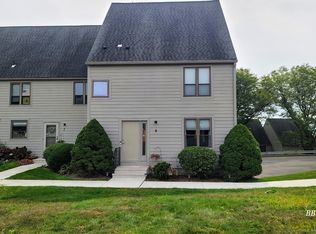 4 Hallmark Hill Dr #4, Wallingford, CT 06492