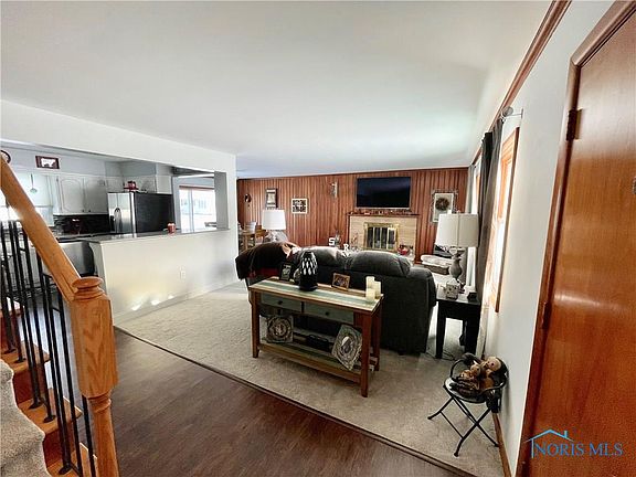 2nd image of 43 Westview Ct