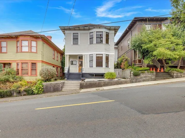 674 11th St, Astoria, OR 97103