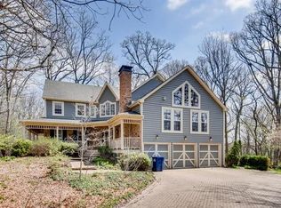 41W275 Sylvan Dr, Elburn, IL 60119