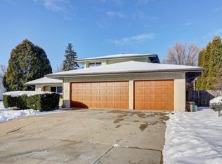 1321 Montclaire Ct, Appleton, WI 54915