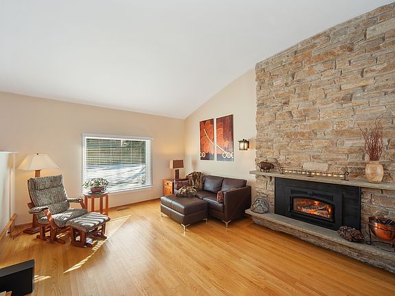 5th image of 1837 Ellendale Dr
