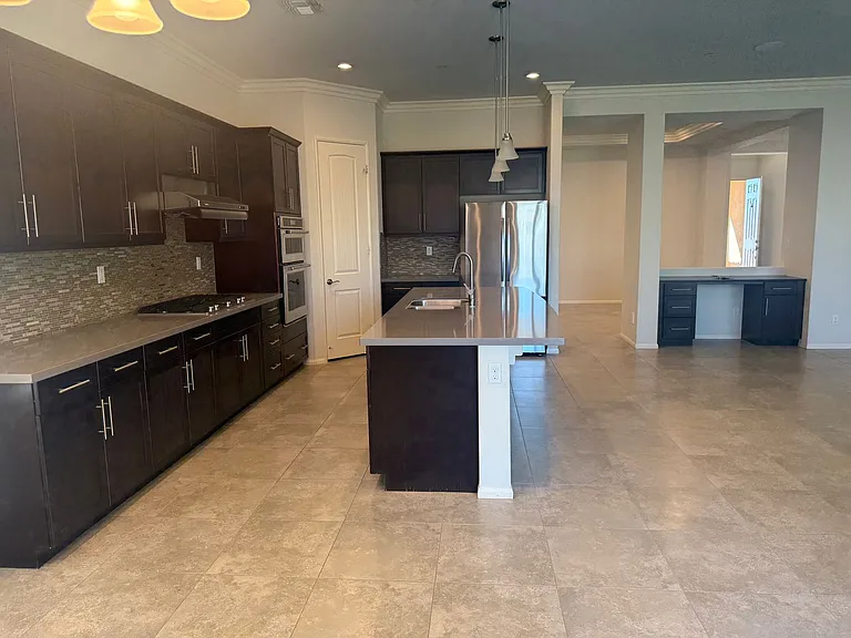 19255 Castana St — Photo 12