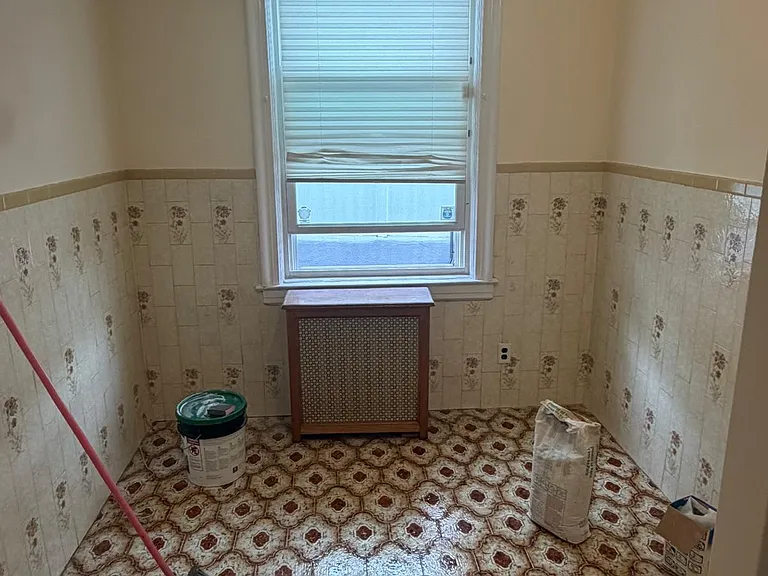 37 Courter Ave #1 — Photo 7