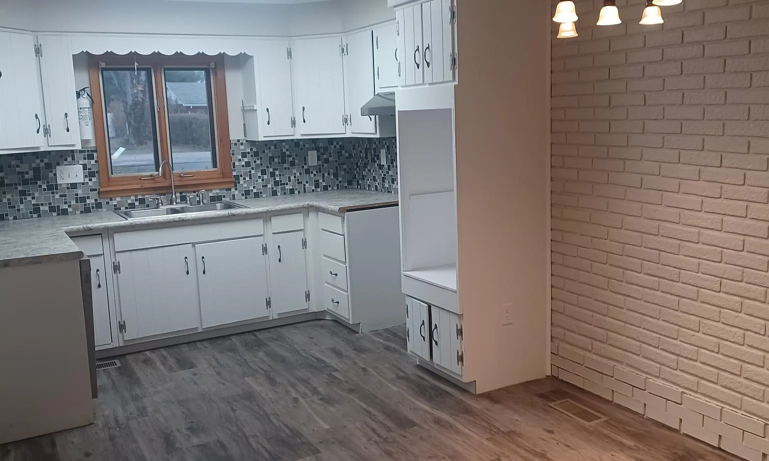 3 bed, 1620 sqft, $2,295 — Photo 3