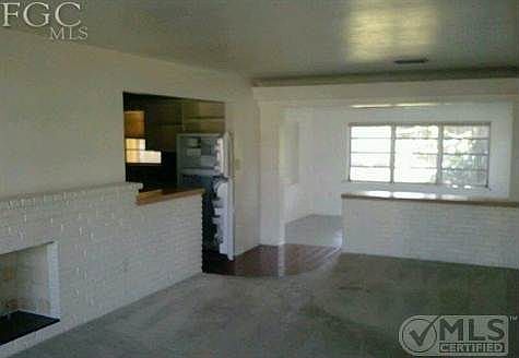 3rd image of 4020 Rainbow Dr
