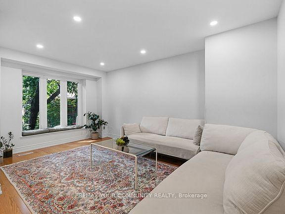 4th image of 15 Clematis Rd