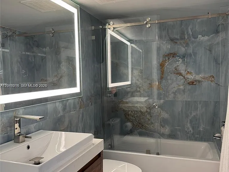 1750 N Bayshore Dr #2803 — Photo 17