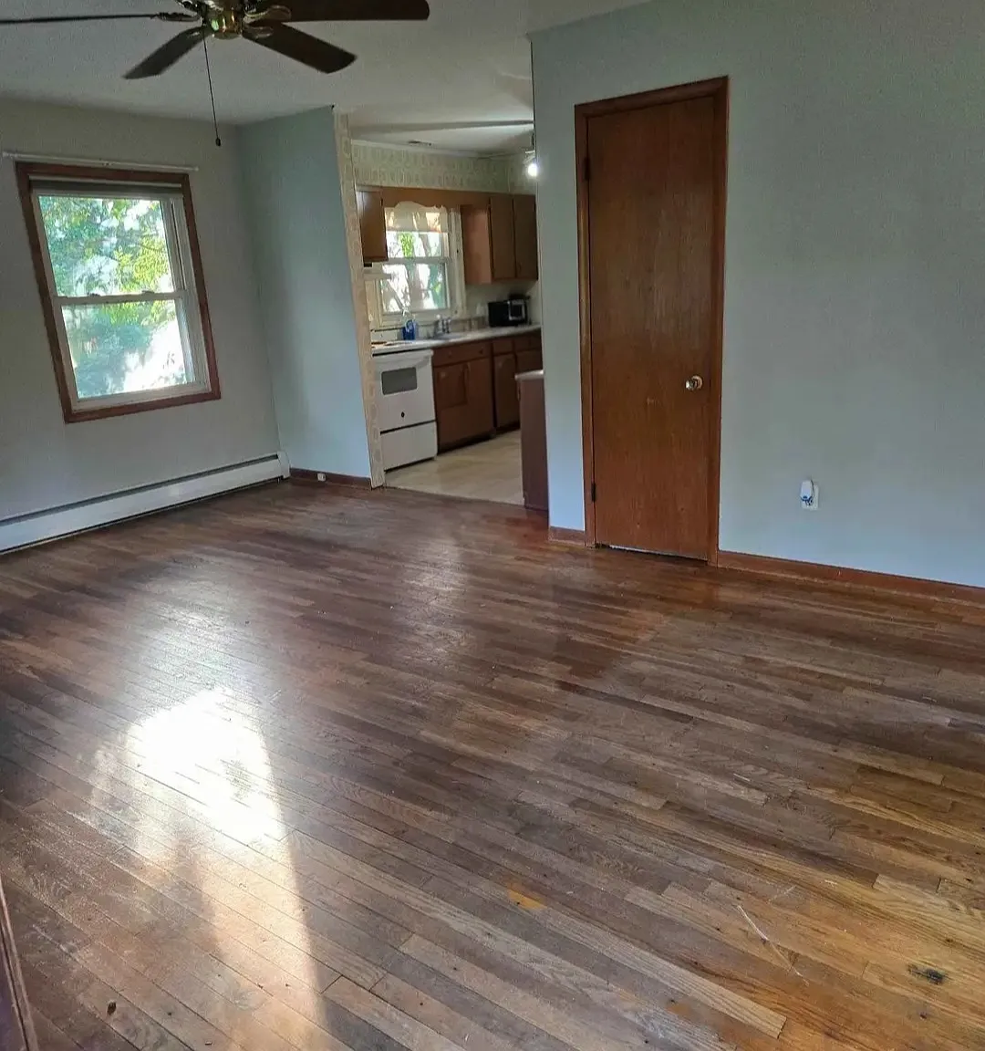 3 bed, 1.5 bath, 1416 sqft, $2,200 — Photo 3