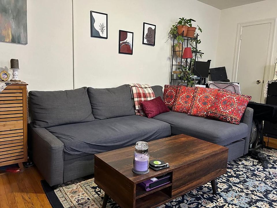 1st image of 1309 Spruce St APT 3C