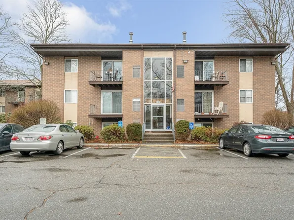 1281 Lawrence St #A-4, Lowell, MA 01852