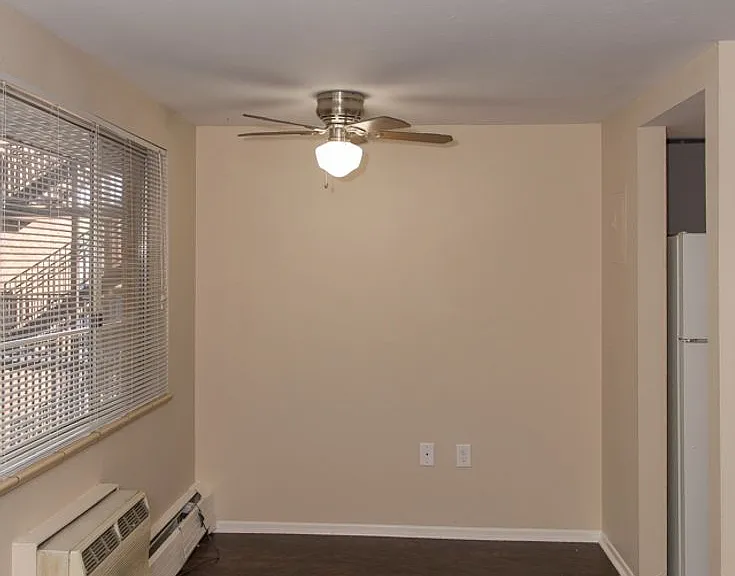Dexter Street Apartments — Photo 8