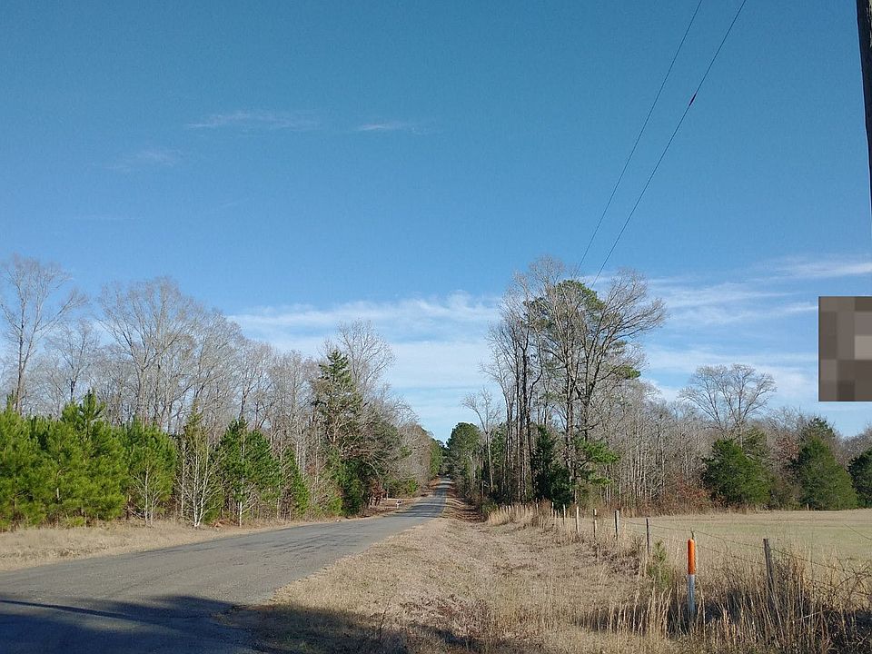 2nd image of 572 Roach Rd