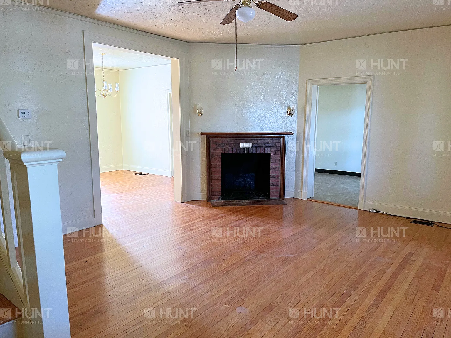 3 bed, 2.5 bath, 1310 sqft, $1,450 — Photo 2