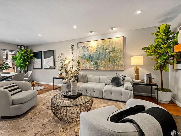 5th image of 251 Roosevelt Way