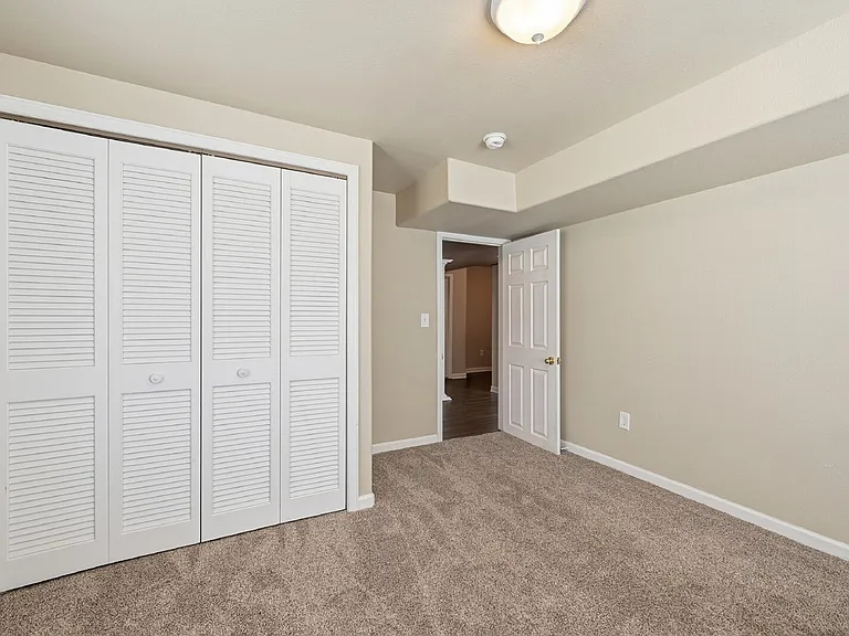 7338 Allens Park Dr — Photo 37
