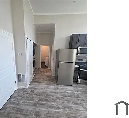 3016 E Thompson St — Photo 6