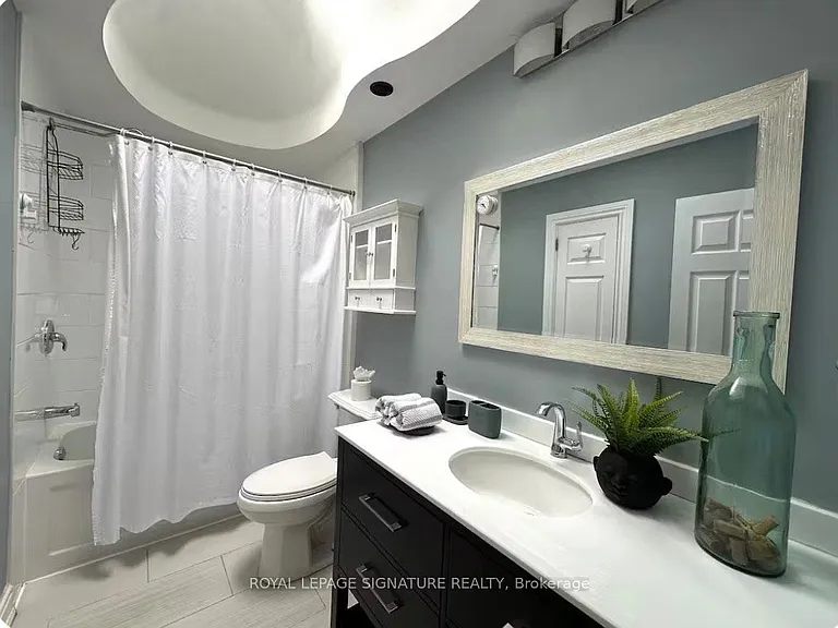 1353 Sheldon Ave — Photo 14