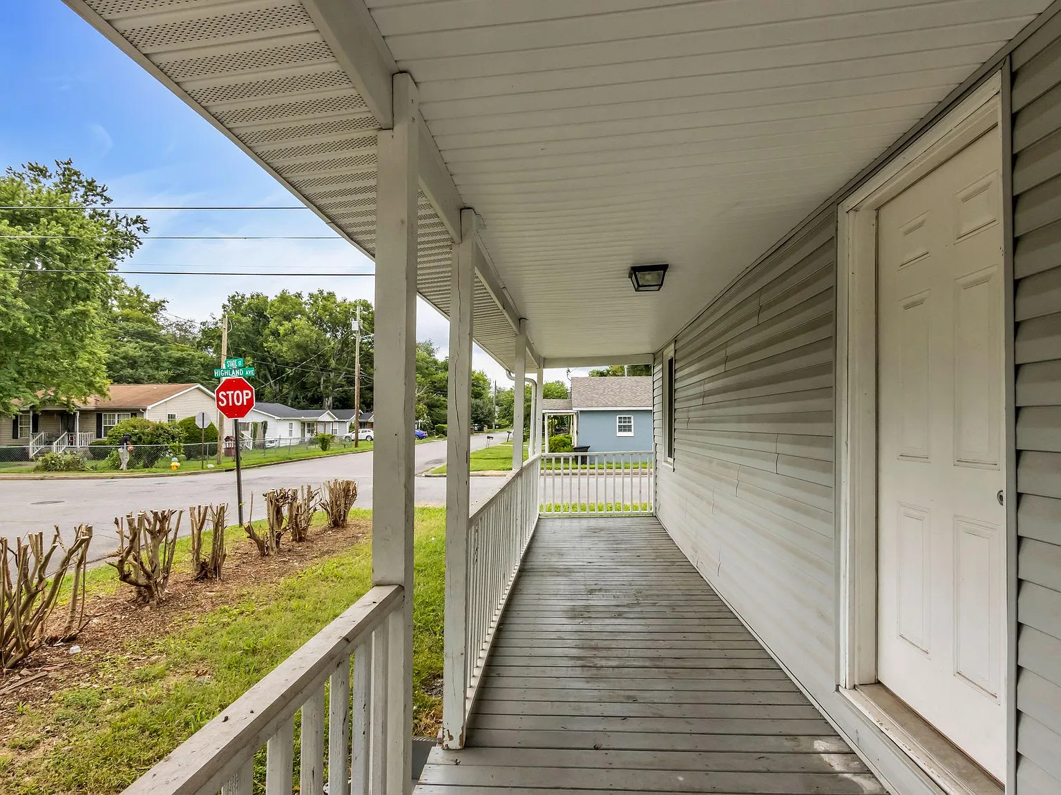 2 bed, 896 sqft, $1,500 — Photo 3