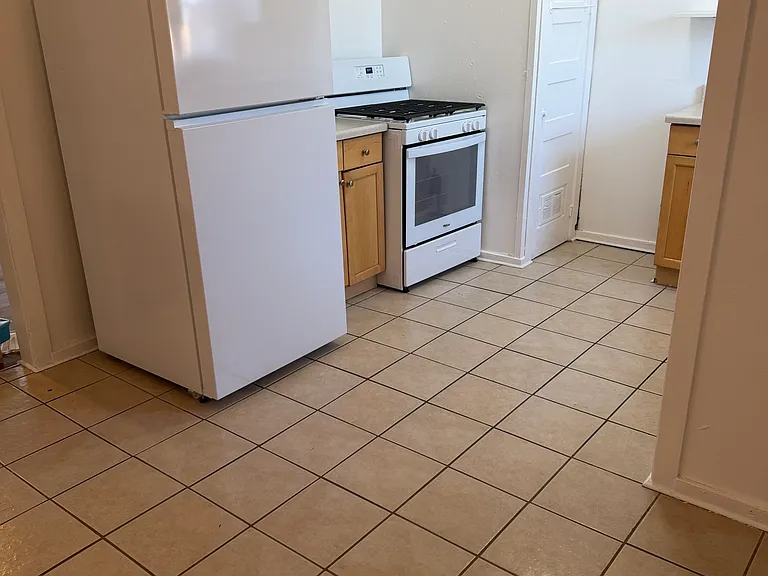 831 Granada St — Photo 2