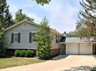 12245 Rain Hollow Dr, Maryland Heights, MO 63043