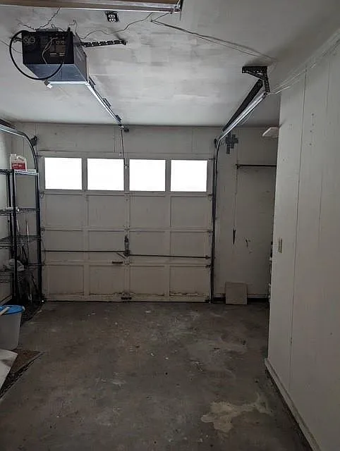 3 bed, 2.0 bath, 1096 sqft, $1,500 — Photo 3