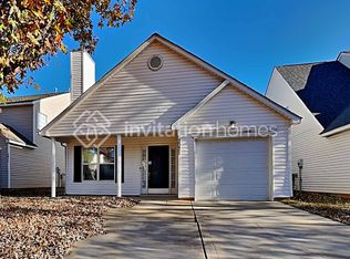 3021 Robin Terry Ct, Charlotte, NC 28208