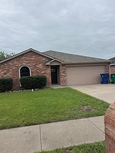 908 Creekview Dr Photo 1