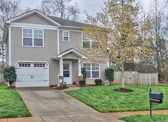 2nd image of 4922 Stone Park Dr