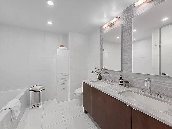 5th image of 117 W 123rd St APT 6D