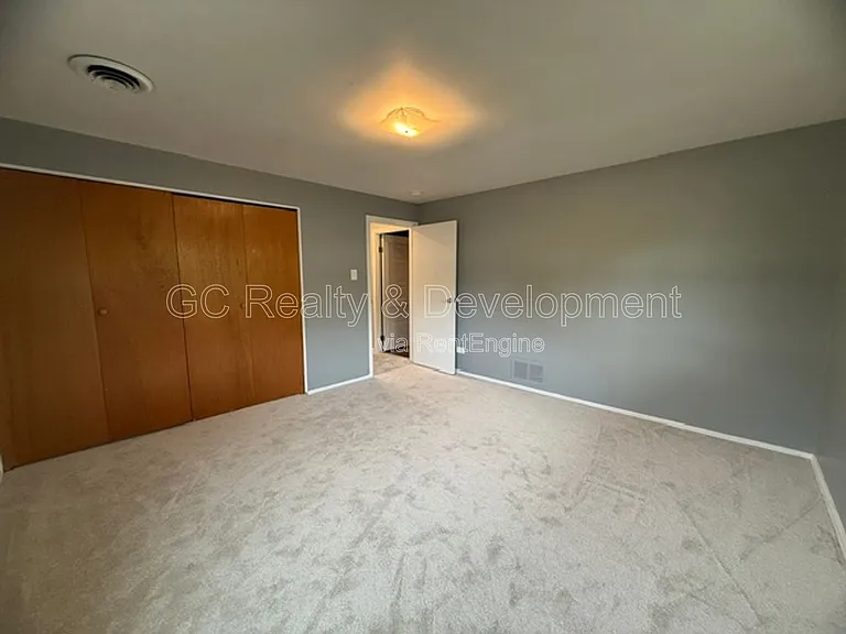1645 Highland Blvd — Photo 25