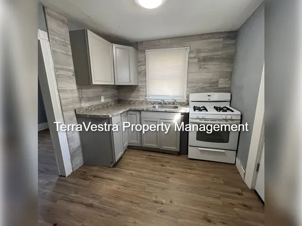 31 S Myrtle, 31 S Myrtle St Floor 2, Vineland, NJ 08360