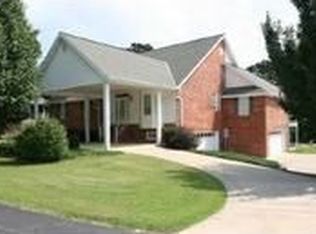 249 S Lakeshore Dr, Blue Eye, MO 65611
