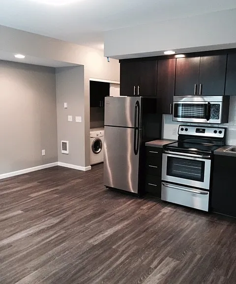 6906 N Greenwich Ave #18 — Photo 3