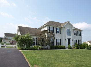 6 Upper Way Rd, Easton, PA 18045