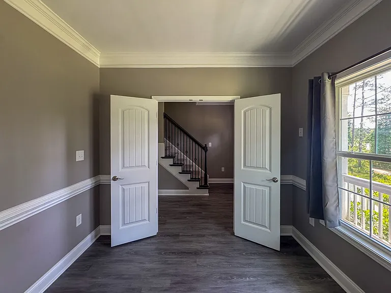 7550 Hillside Ave — Photo 12