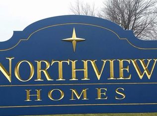 2 Goldenhill Ln, Brockport, NY 14420