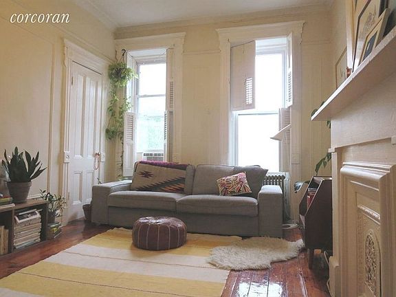 5th image of 304 Van Buren St #2