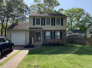 4 Bayberry Ct, Atco, NJ 08004