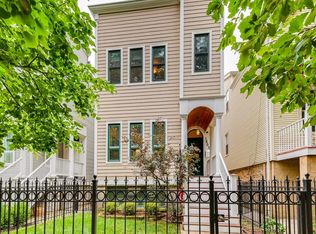 1803 W Eddy St, Chicago, IL 60657