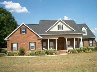 102 Leslie Dr, Kathleen, GA 31047