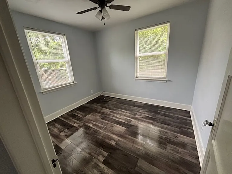 932 Munsen Spring Dr — Photo 12